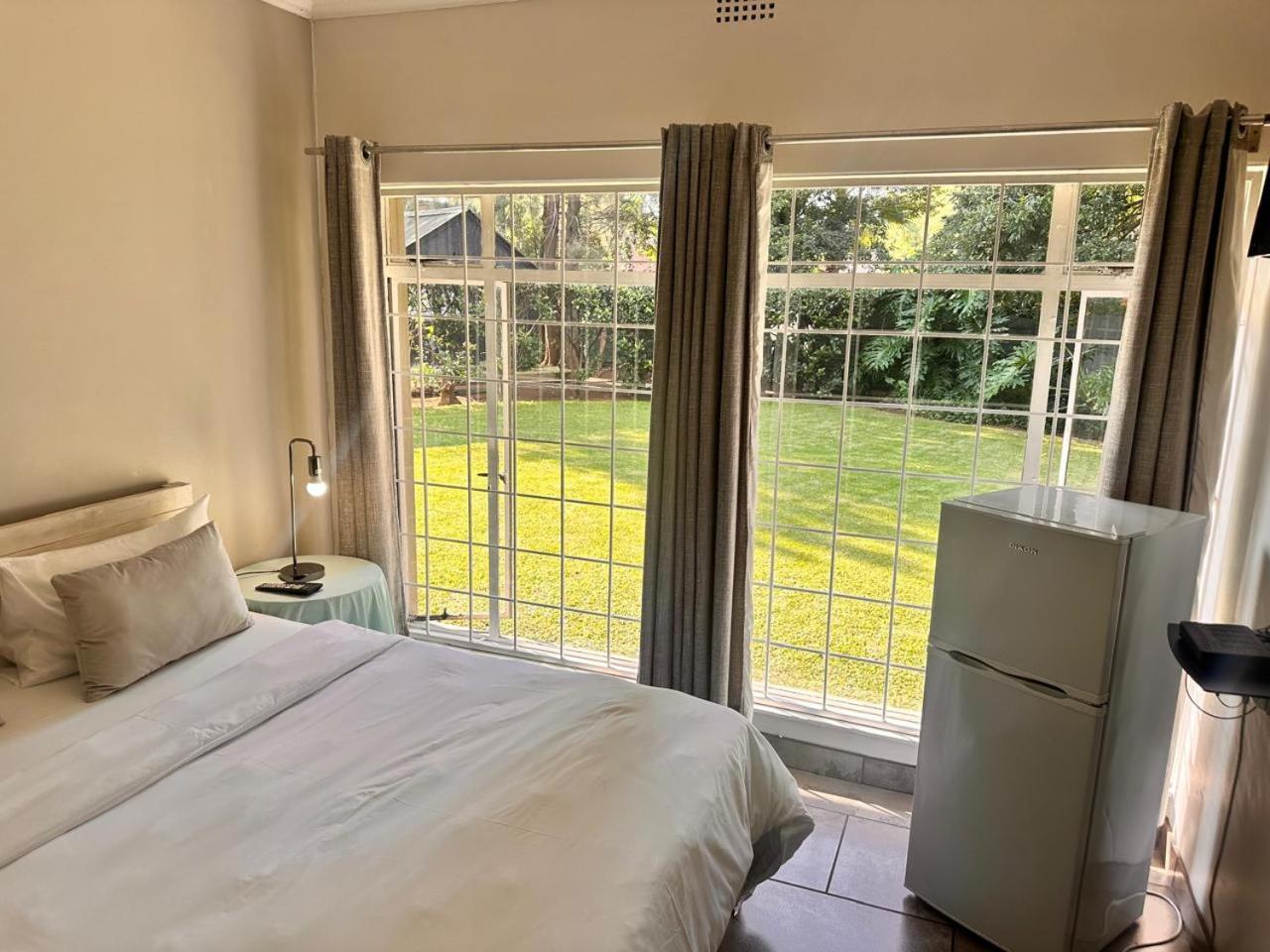 Woods Guest House Middelburg  Kültér fotó